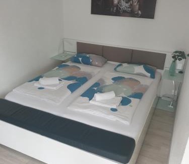 Waggershausen Apartment | Ferienwohnung Miletta, Zentral Friedrichshafen Bodensee