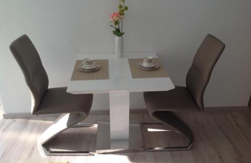 Waggershausen Apartment | Ferienwohnung Miletta, Zentral Friedrichshafen Bodensee