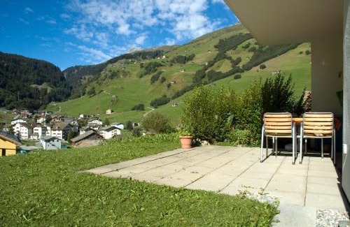 Vals Apartment | Ferienwohnung Mura