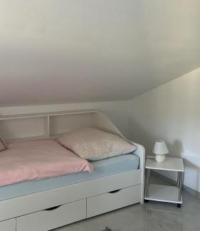 Schiefling am See Apartment | Ferienwohnung NAMALI