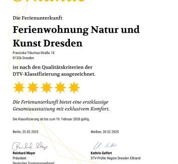 Loschwitz Apartment | Ferienwohnung Natur und Kunst