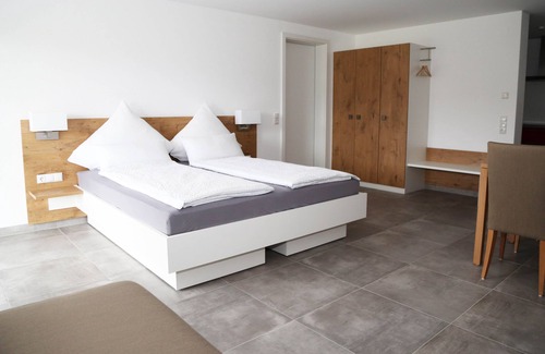 Vaihingen an der Enz Apartment | Ferienwohnung Nr. 1, 41qm, 1 Schlafzimmer, max. 3 Personen