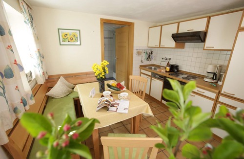 Kirchanschoring Apartment | Ferienwohnung Nr. 5 und Nr. 6, 45 qm, 2 Schlafzimmer, 4 Personen