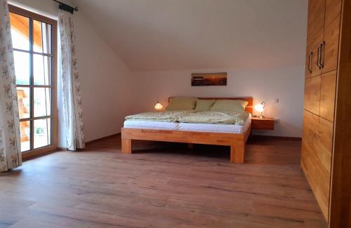 Palling Apartment | Ferienwohnung Obstgarten