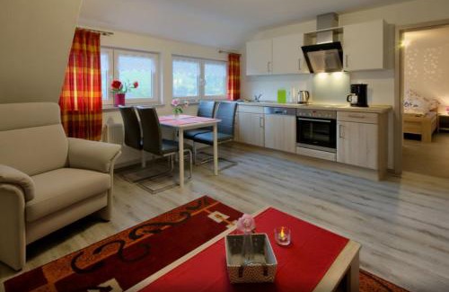 Untermunstertal Apartment | Ferienwohnung Panoramablick im Haus Bergblick
