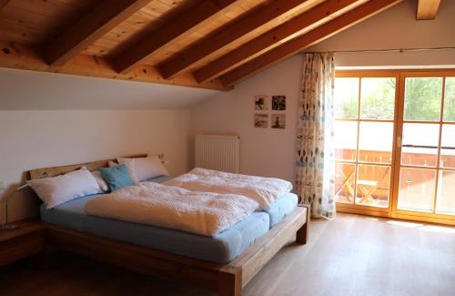 Iffeldorf Apartment | Ferienwohnung Pferdehof Pankratz