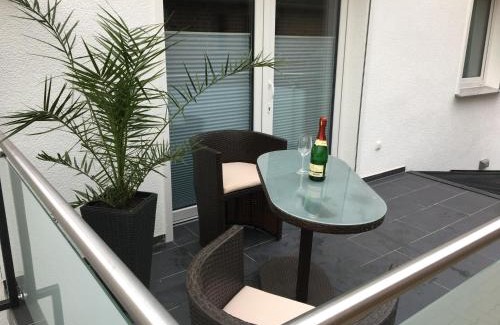 Rinteln Apartment | Ferienwohnung Rinteln - 4 Sterne - Im Kleinen Löök - 55 qm - 2 x TV - Terrasse - max 2 Erw und 1 Kind - Barrierearm TOP