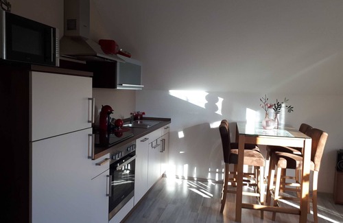 Eberstadt Apartment | Ferienwohnung Samtrot - Weinlodge am Geissberg