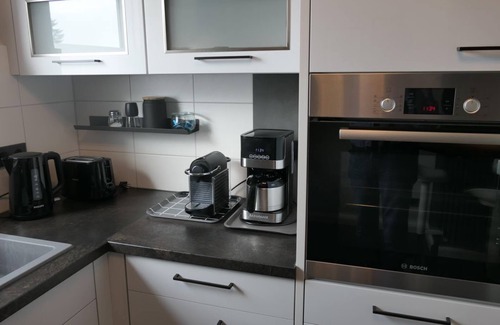 Westerburg Apartment | Ferienwohnung Schönhier - 5 Bett Fewo, Dusche, WC, 2 Schlafräume,