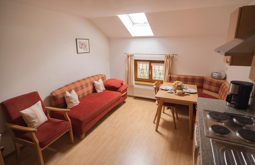 Rimsting Apartment | Ferienwohnung Seeblick 40 qm, mit Balkon