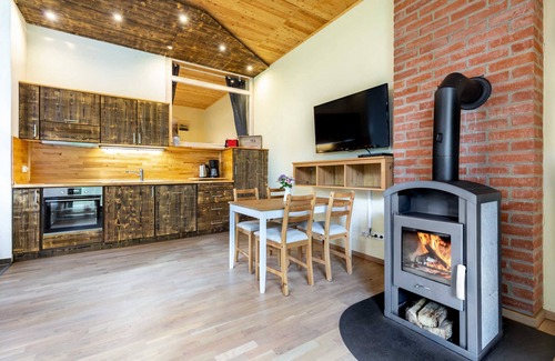Steffenshagen Apartment | Ferienwohnung Sonne mit Terrasse, Kamin und Garten - Ferienhaus Sonne, Mond und Sterne bei