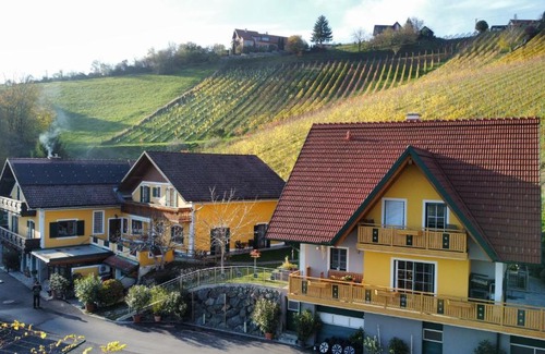 Kitzeck im Sausal Apartment | Ferienwohnung Stoff