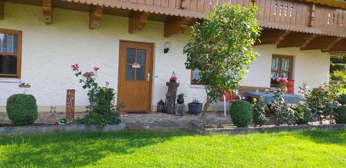 Arrach Apartment | Ferienwohnung Steinbeisser