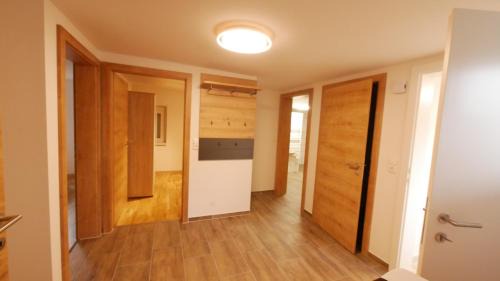 Tieschen Apartment | Ferienwohnung Steintal