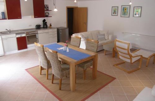 Stettfeld Apartment | Ferienwohnung Stettfeld