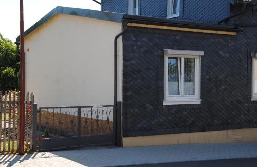 Boehlen Apartment | Ferienwohnung „von Groppau“