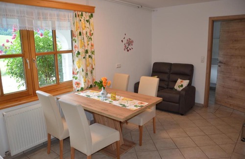 Stossing Apartment | Ferienwohnung Vonwald