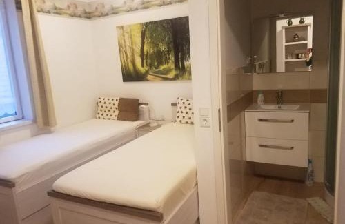 Fritzlar House | Ferienwohnung Wacker, Apartments und Zimmer