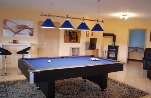 Rockeskyll Apartment | Ferienwohnung Zinn