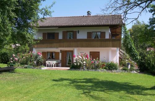 Gstadt am Chiemsee Apartment | Ferienwohnungen Loisenhof