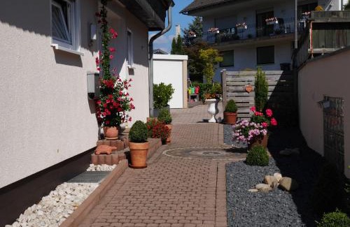 Zeltingen-Rachtig Apartment | Ferienwohnungen Forneck