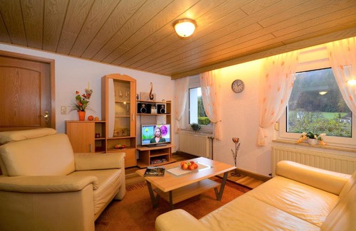 Plankenfels House | Ferienwohnungen Neuner