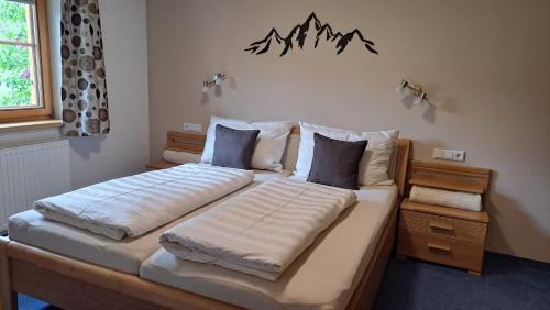 Bach Apartment | Ferienwohnungen Schlichtherle