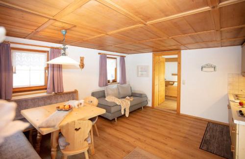 Holzgau Apartment | Ferienwohnungen Wolf