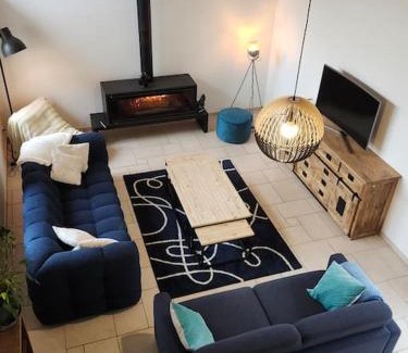 Viozan House | Ferme équerre 12 personnes avec piscine