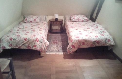 Mervans Bed & Breakfast | Ferme bressane les Arums