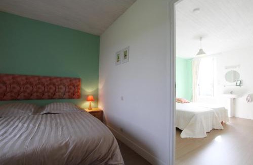 Le Mesnil-Gilbert Bed & Breakfast | Ferme de la Motte
