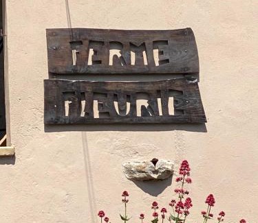Bergesserin Bed & Breakfast | Ferme Fleurie