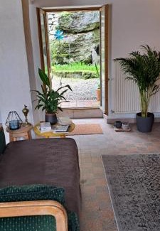 Druyes-les-Belles-Fontaines House | Ferme du 17ème siècle et jardin