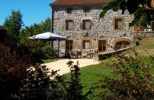 Saint-Privat-d'Allier Bed & Breakfast | Ferme rénovée avec espace bien-être, proche des gorges de l'Allier et chemins de Compostelle - FR-1-582-402