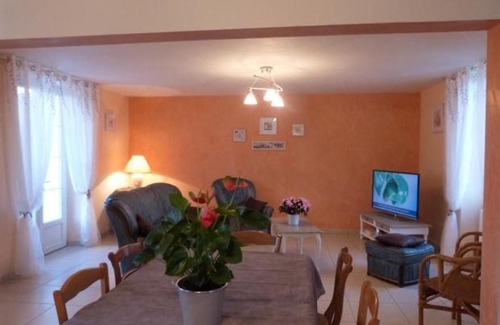Vallon-sur-Gee House | Fermette rénovée avec terrasse, internet et garage près de Vallon-sur-Gée - FR-1-410-212