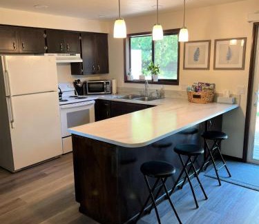 Adna House | Fern Hill Retreat