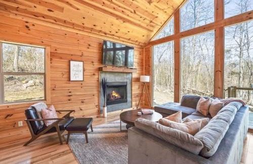 McArthur House | Fern Woods A modern take on Hocking Hills cabins