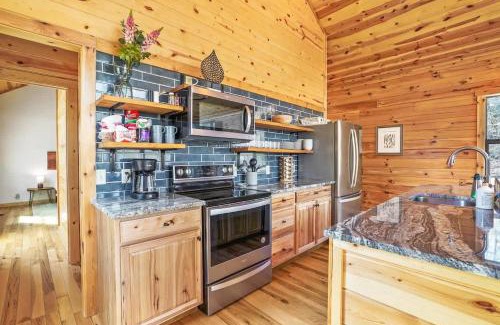McArthur House | Fern Woods A modern take on Hocking Hills cabins