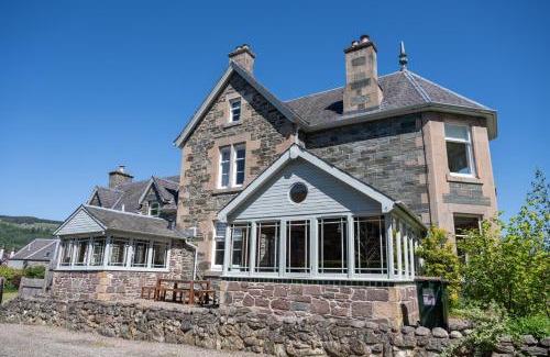 Aberfeldy House | Fernbank House