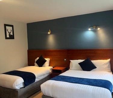 Carrigaline Hotel | Fernhill Lodge Carrigaline