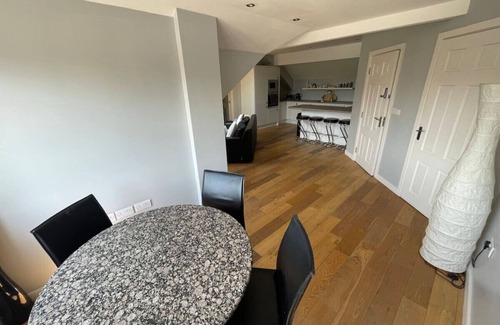 Knutsford House | Fernside Barn Apartment