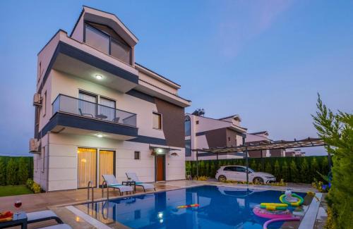 Ciftlik Villa | Fethiyede Denize Yakın Süper Lüks Villa