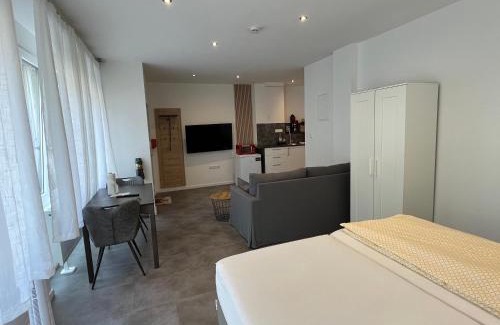 Heuchelheim Apartment | FeWo A&S Heuchelheim 1 Zi Wohnung EG