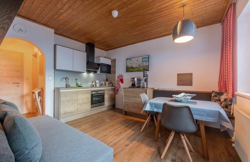 Volderau Apartment | FeWo Alpenveilchen - Well-being-oriented with great attention to detail.