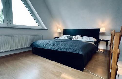 Rheine Apartment | FeWo Am Waldhügelsee Balkon & Naturblick