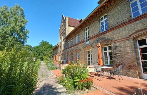 Kloster Lehnin Apartment | FeWo "Biene" im Kunstgut Krahne