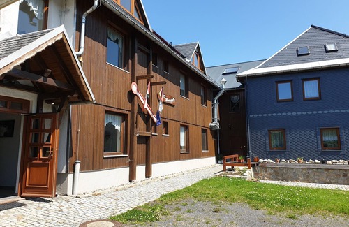 Siegmundsburg Apartment | Fewo im Gästehaus Werraquelle, Naturnah, Familienfreundlich, Tierlieb, Gruppen