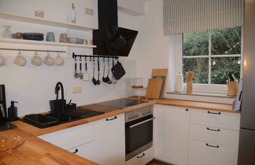 Bomighausen Apartment | FeWo Luise - Cozy vacation apartment for 2