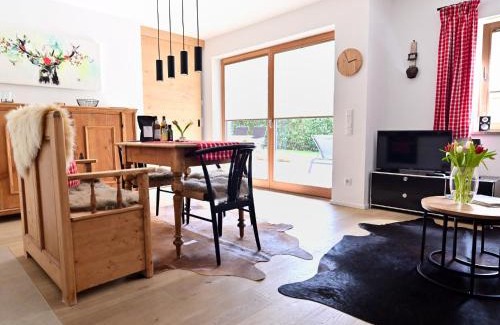 Bad Wiessee Apartment | FEWO RISSERKOGEL das Original mit großem Garten