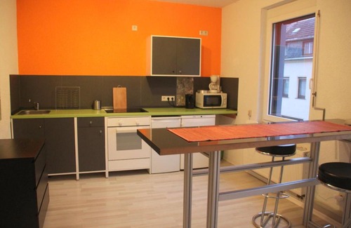 Meerane Apartment | FEWO Steile WH 2 Wand 106 Meerane